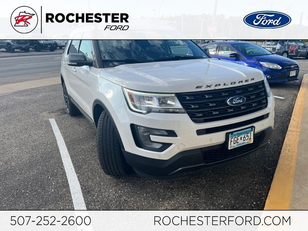2017 FORD Explorer