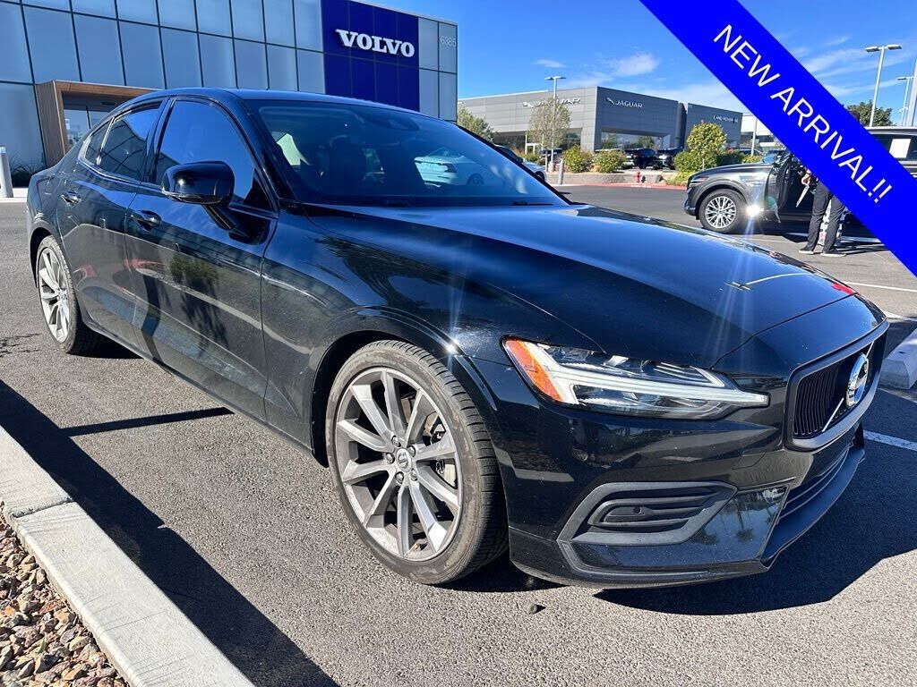 2019 VOLVO S60