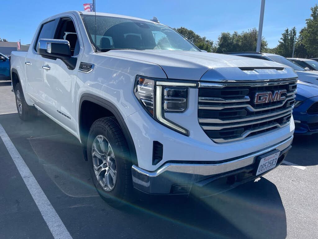 2024 GMC Sierra