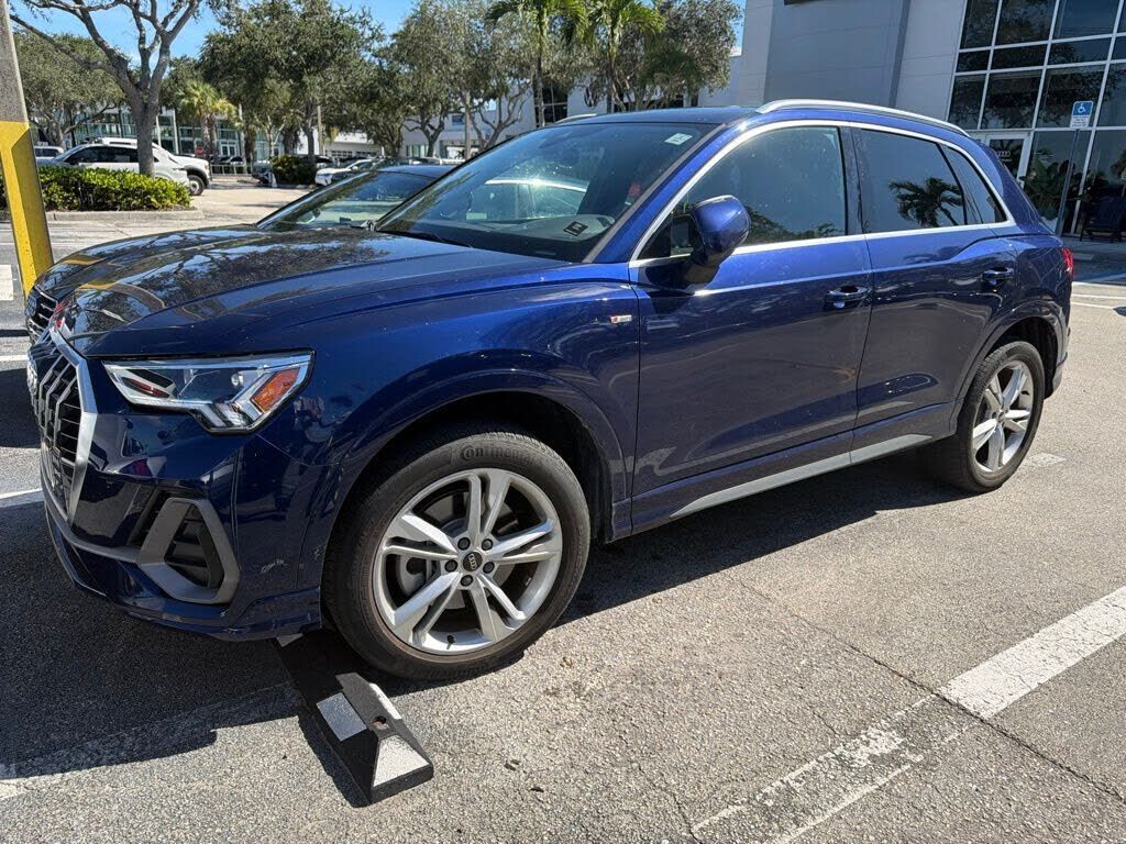 2023 Audi Q3