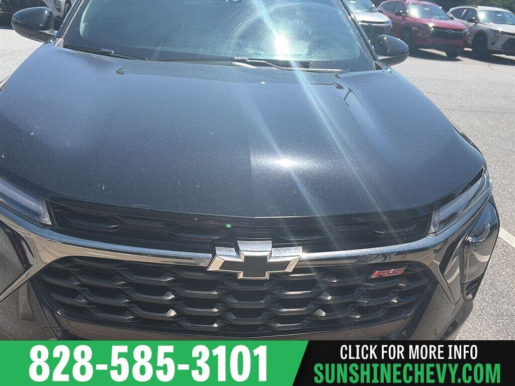 2025 CHEVROLET Trax
