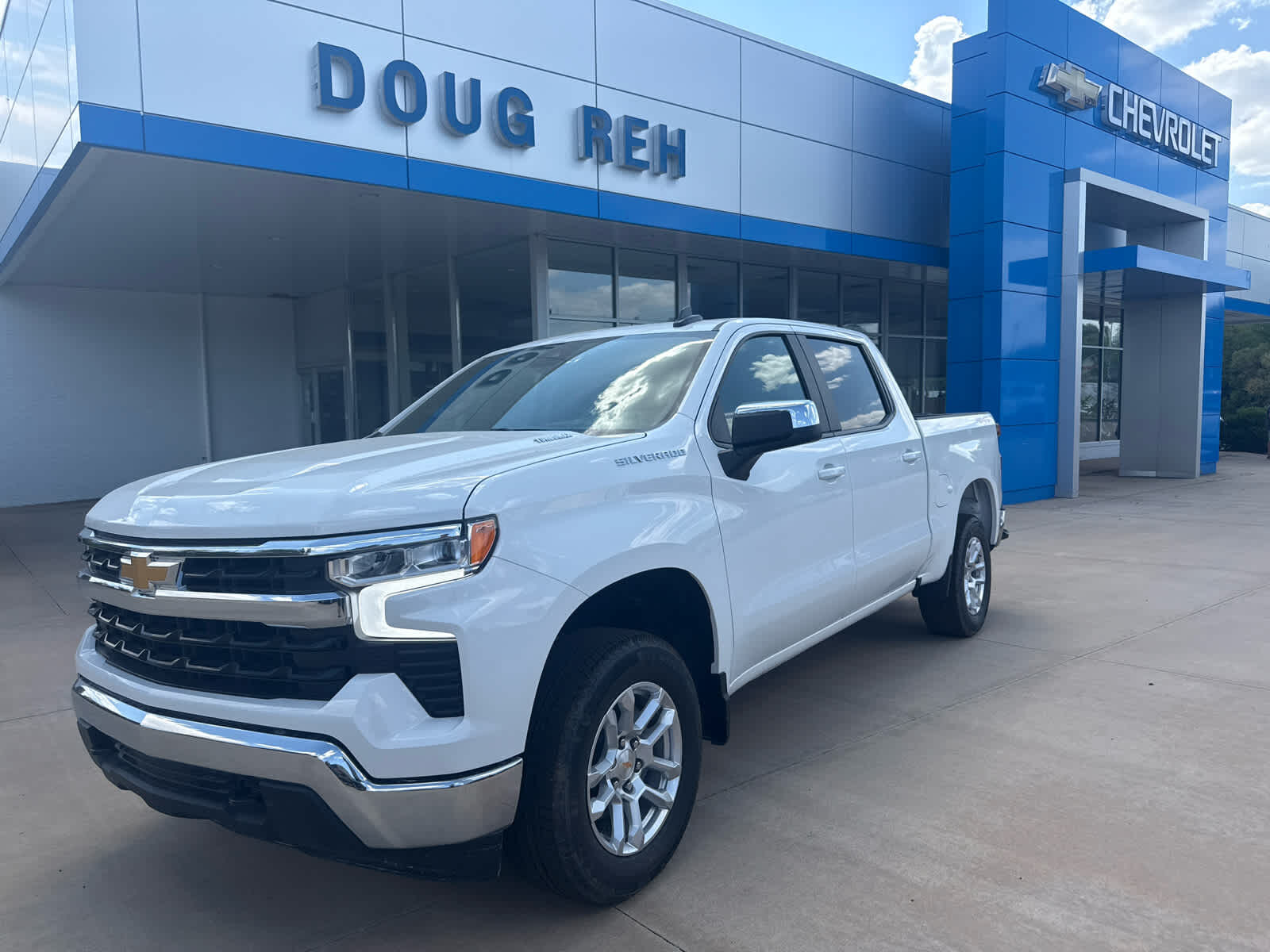 2026 CHEVROLET Silverado