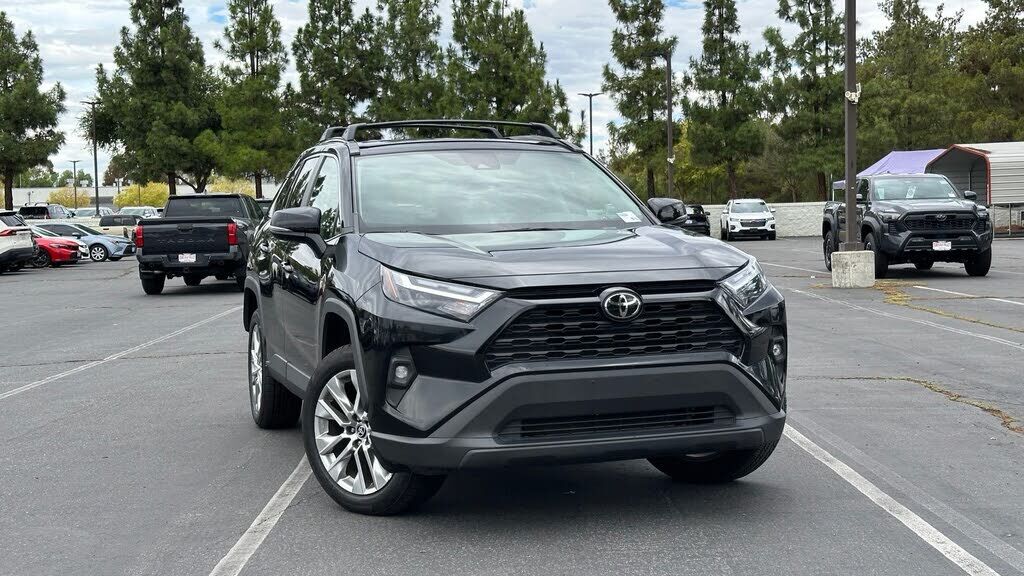 2024 TOYOTA RAV4