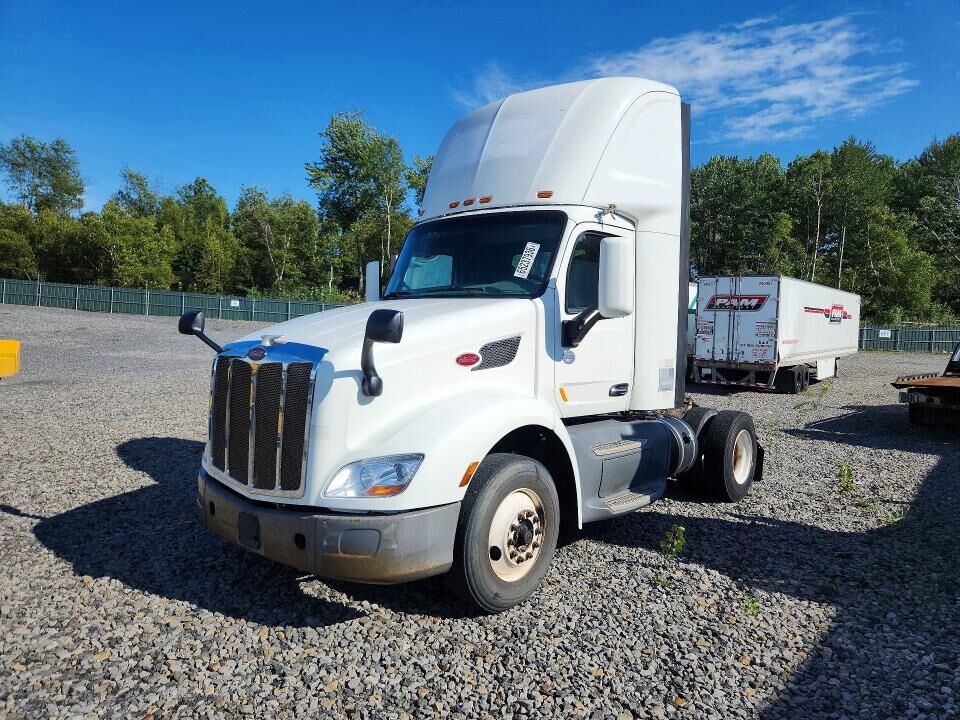 2016 PETERBILT 579