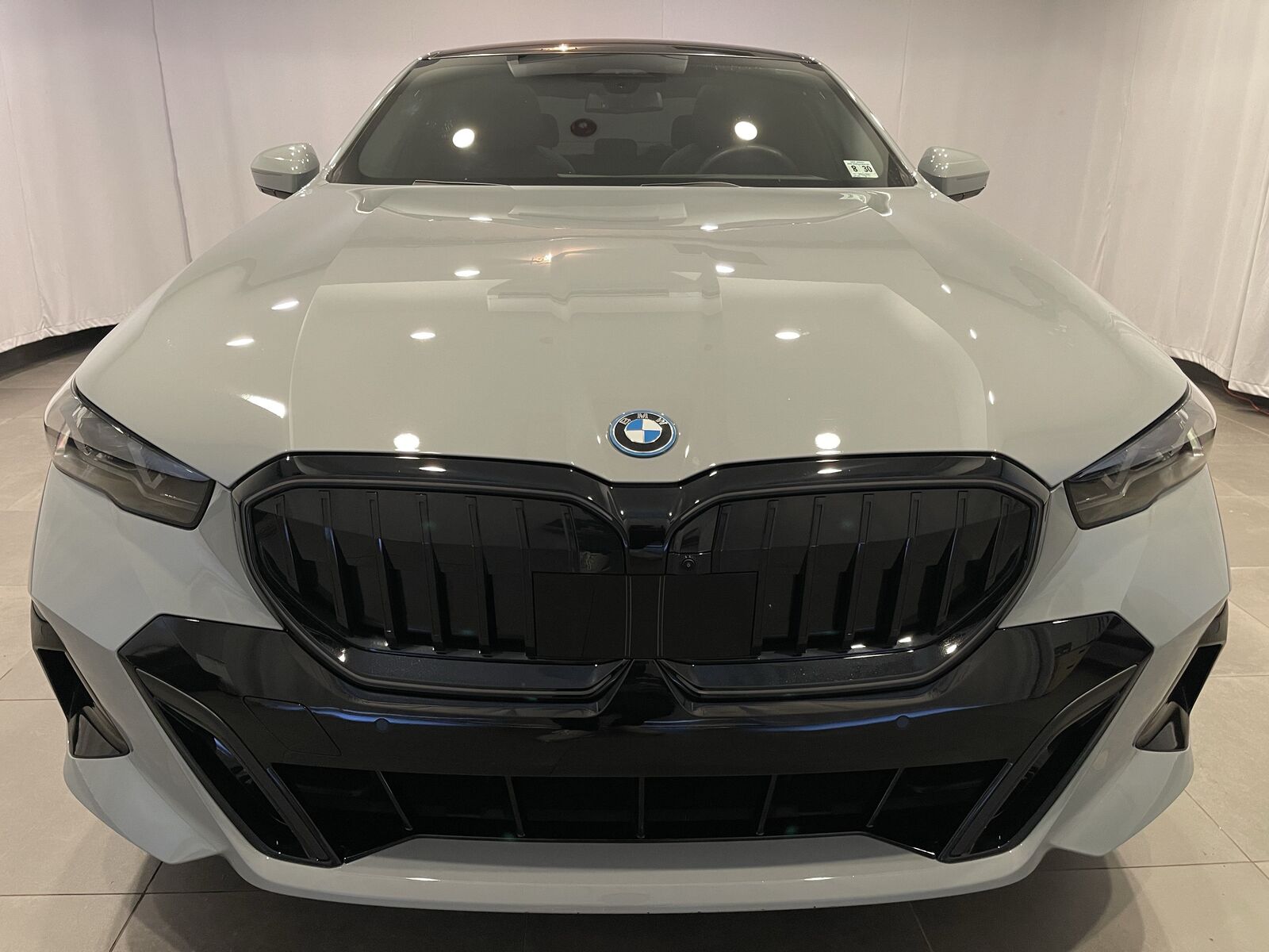 2026 BMW 550e
