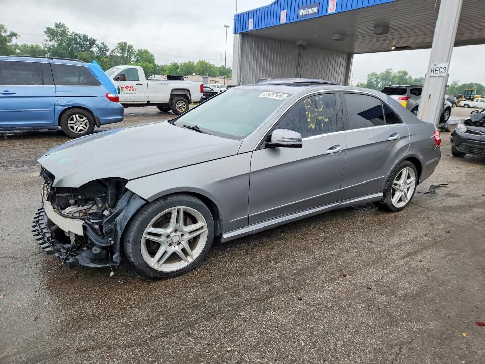 2013 MERCEDES-BENZ E-Class