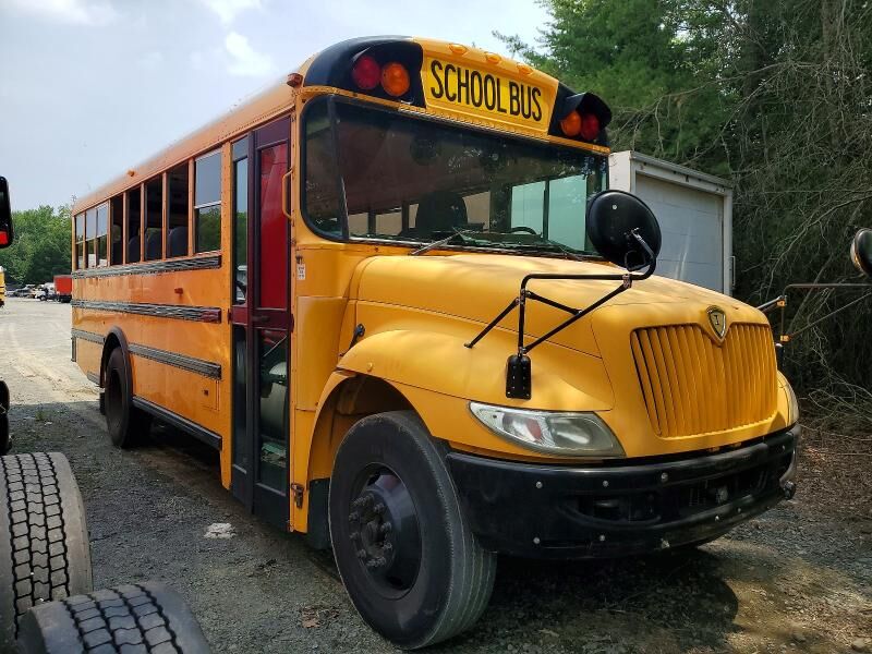 2015 IC BUS PB105