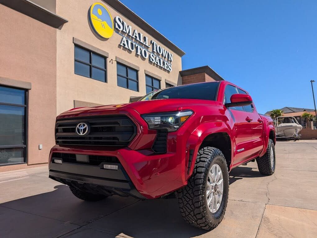 2024 TOYOTA Tacoma