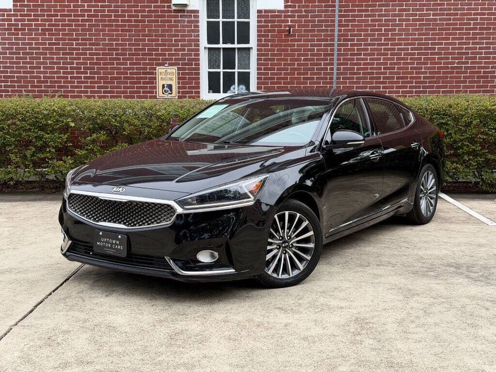 2019 KIA Cadenza