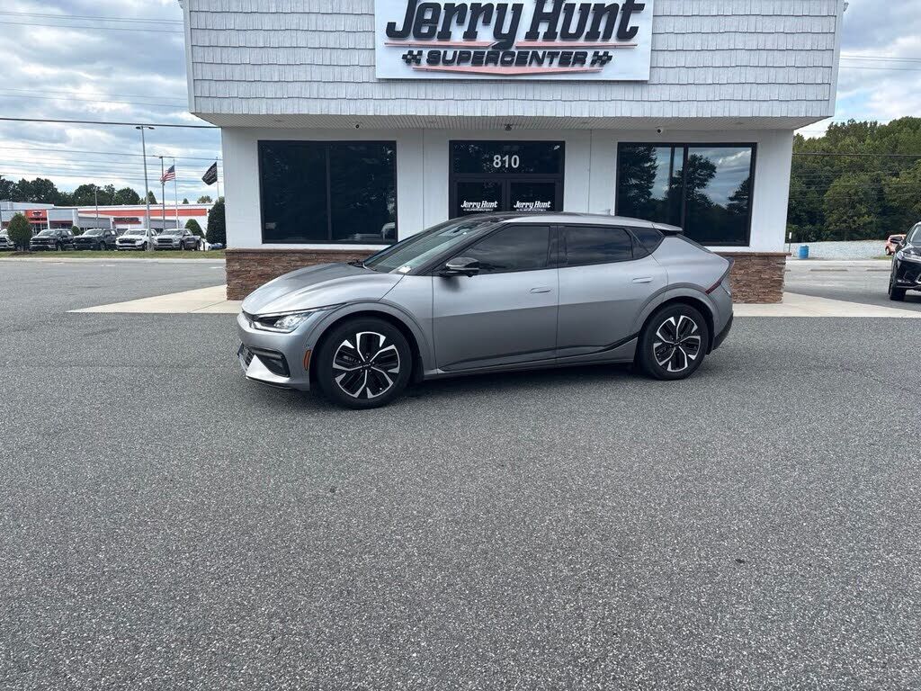 2023 KIA EV6