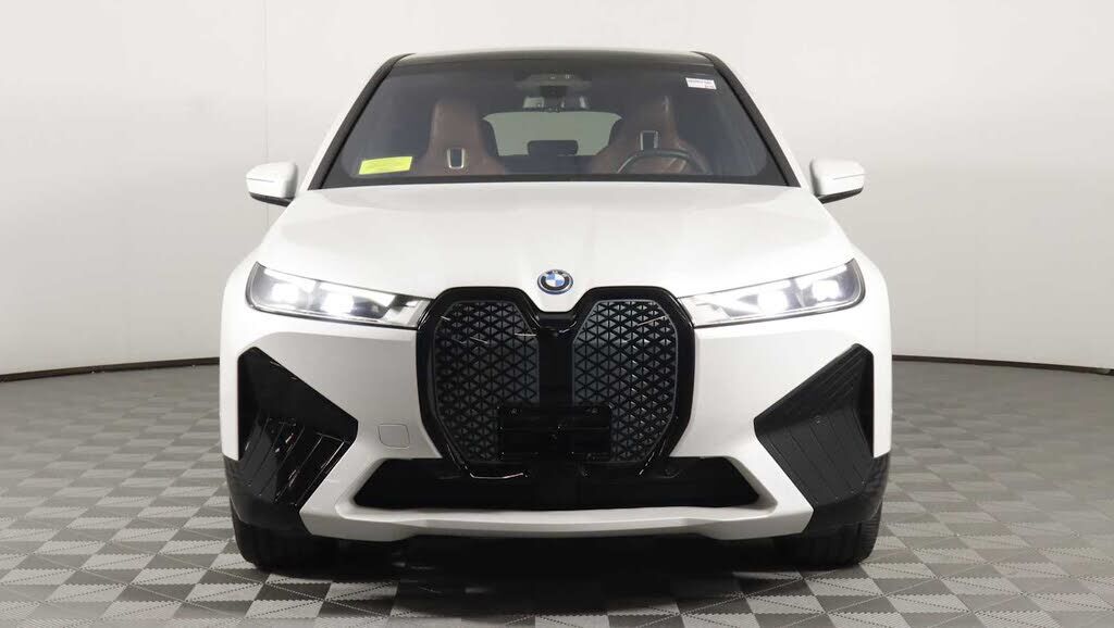 2024 BMW iX