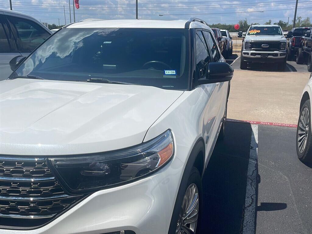 2022 FORD Explorer