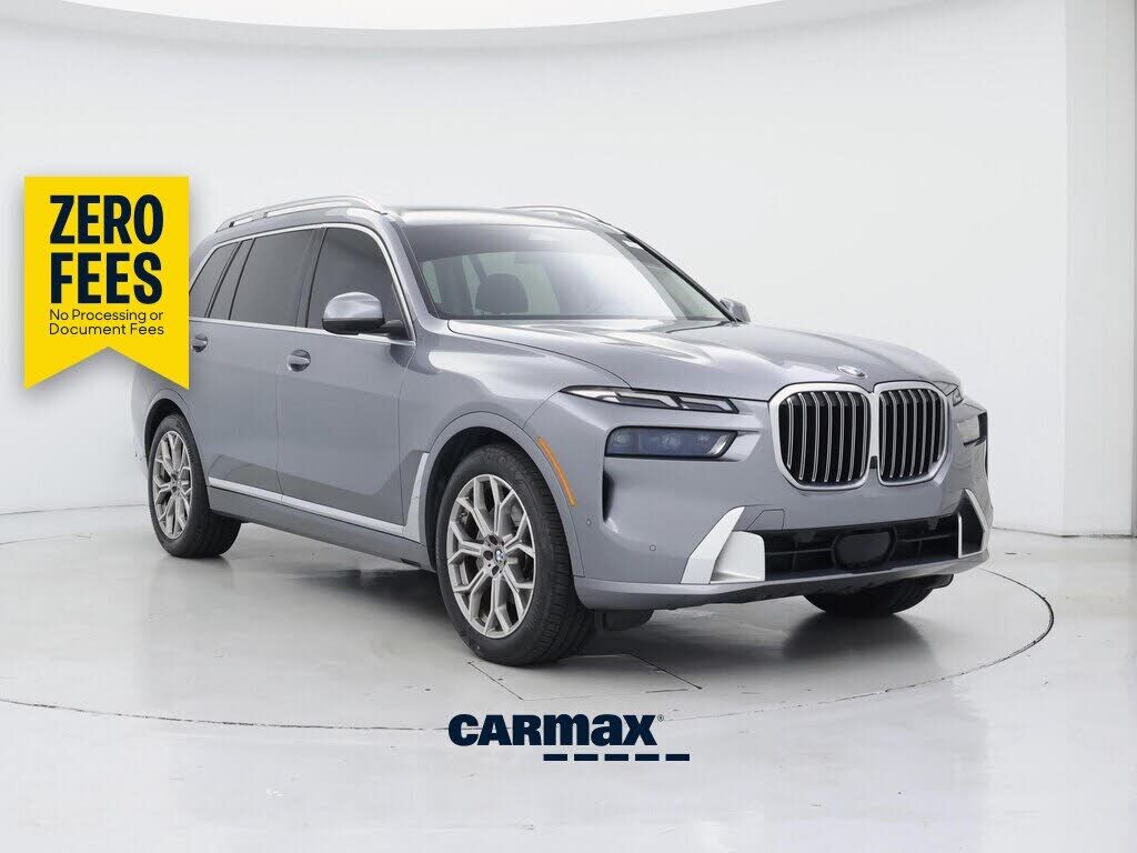 2023 BMW X7