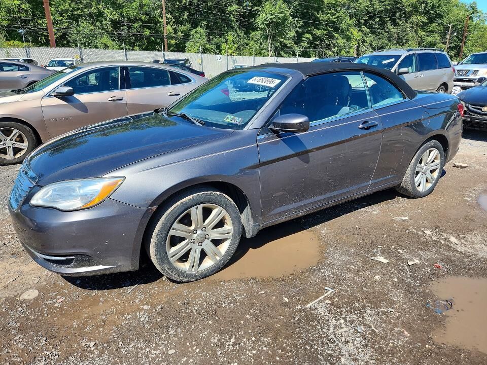 2014 CHRYSLER 200