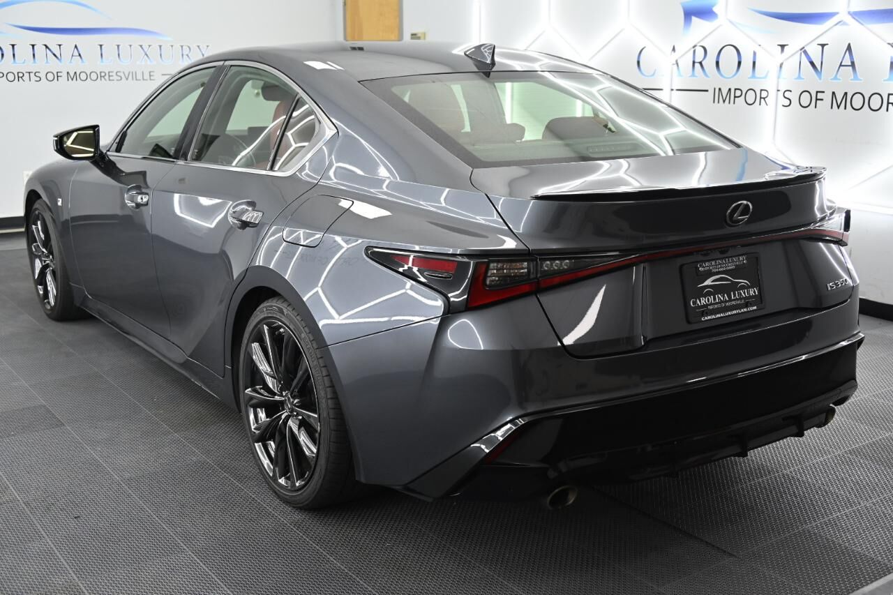 2023 Lexus IS