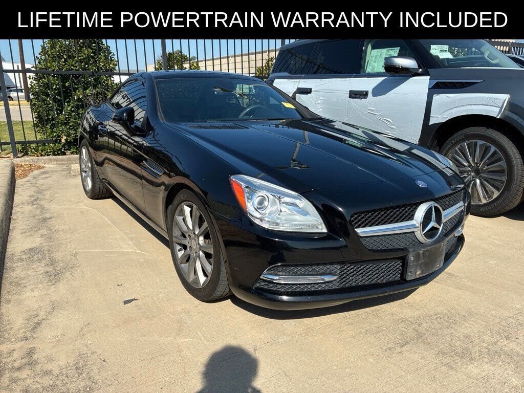 2016 MERCEDES-BENZ SLK-Class