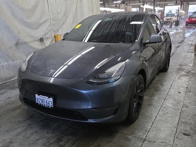2021 TESLA Model Y