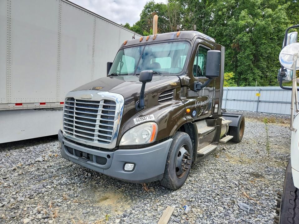 2017 FREIGHTLINER Cascadia