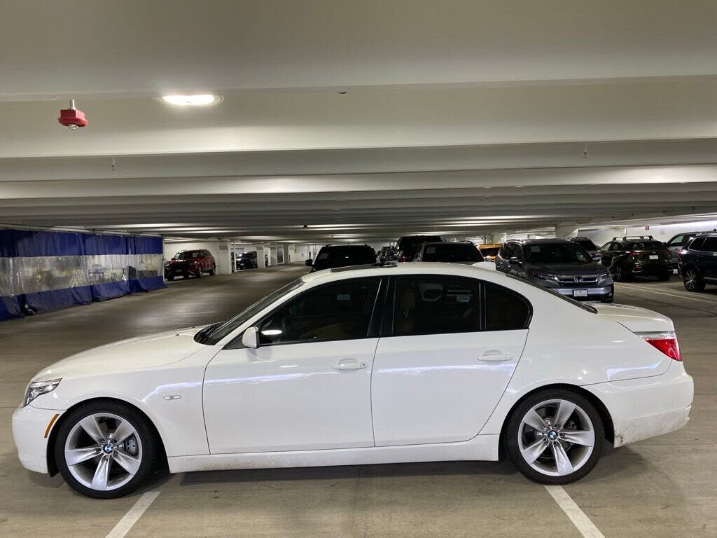 2010 BMW 528i