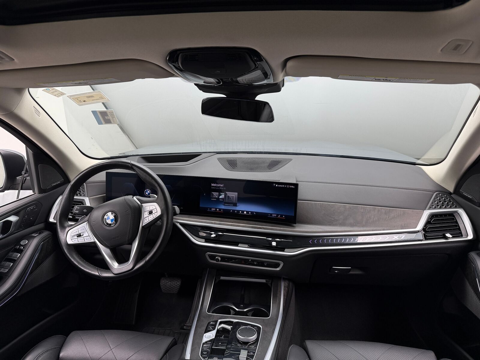 2025 BMW X7