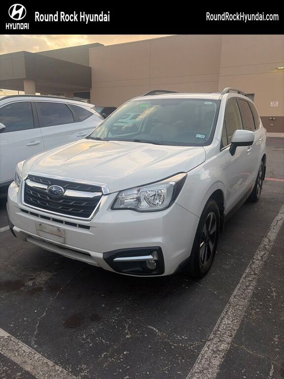 2018 SUBARU Forester