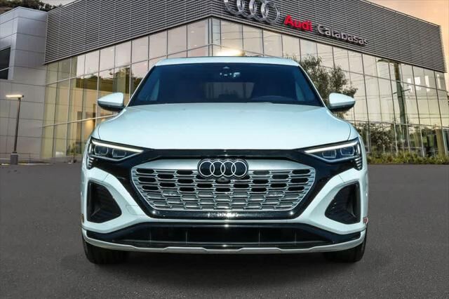2024 Audi Q8