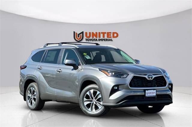 2026 TOYOTA Highlander