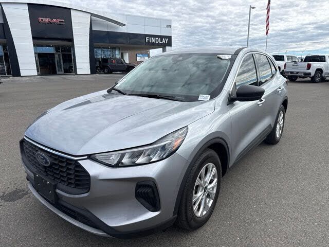 2023 FORD Escape