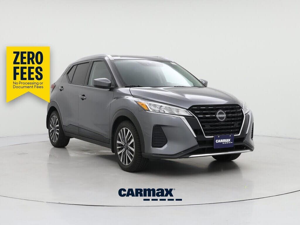 2022 NISSAN Kicks