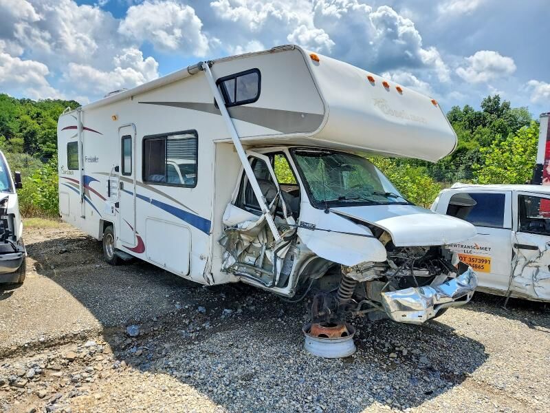 2004 FORD E-450