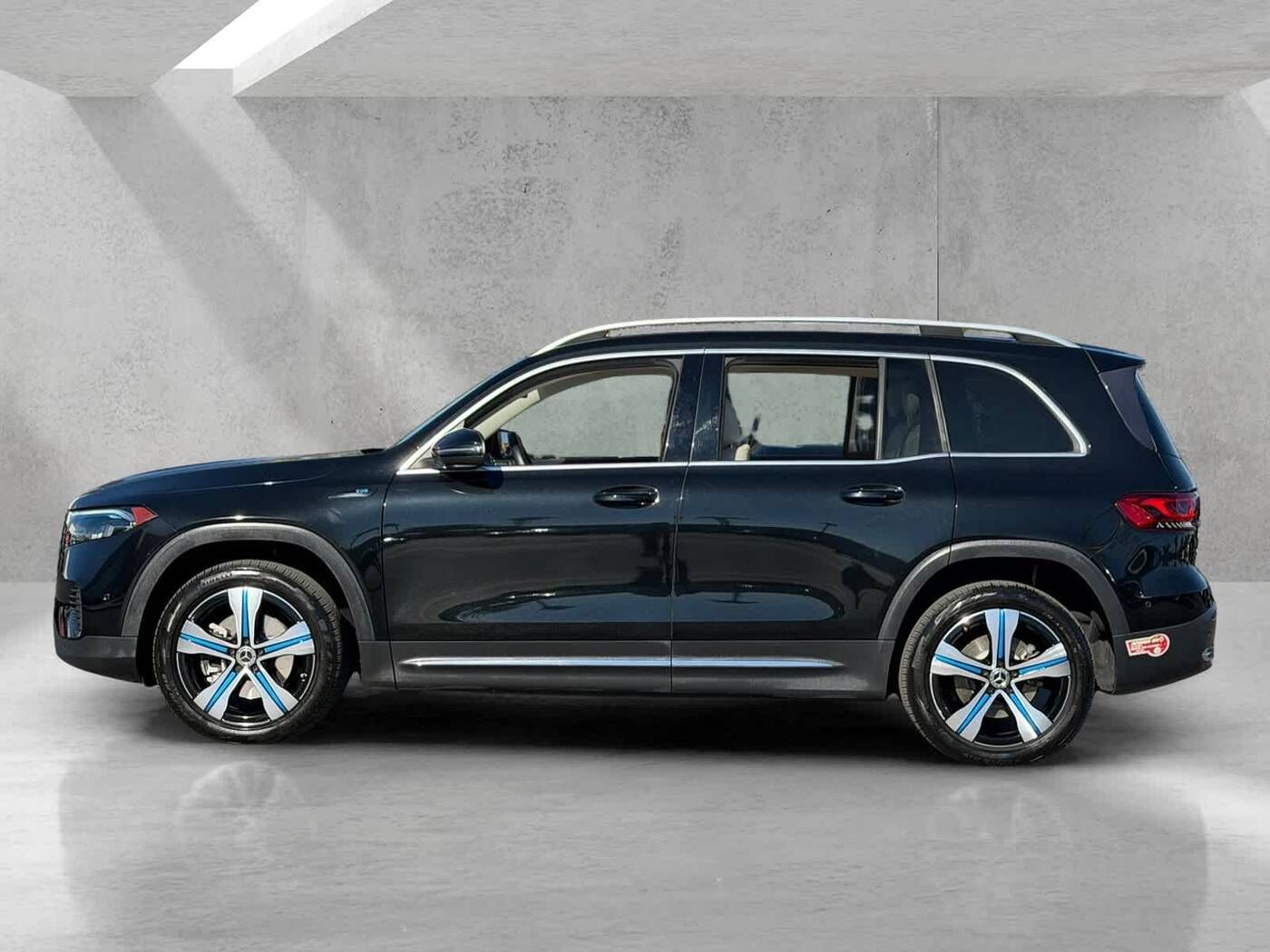 2022 Mercedes-Benz EQB-Class