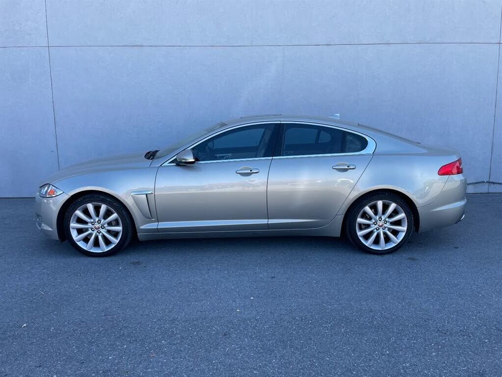 2014 JAGUAR XF