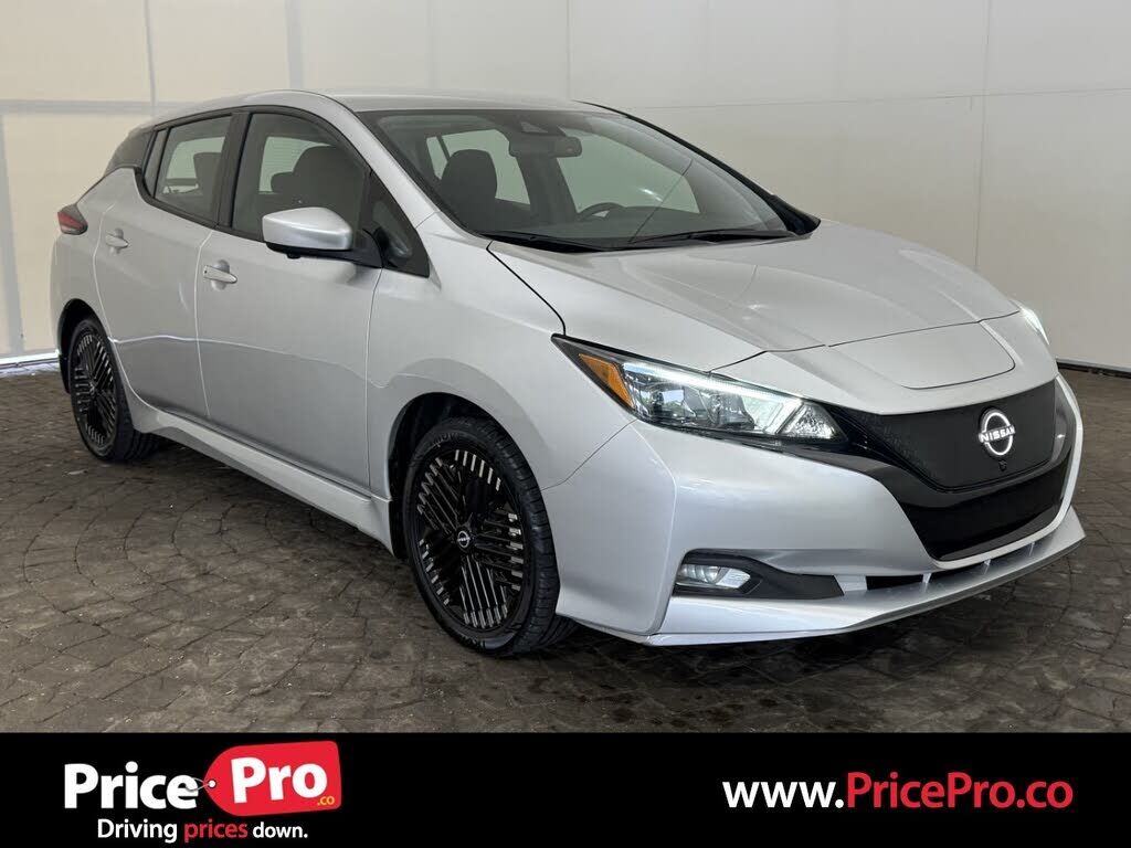 2023 NISSAN Leaf