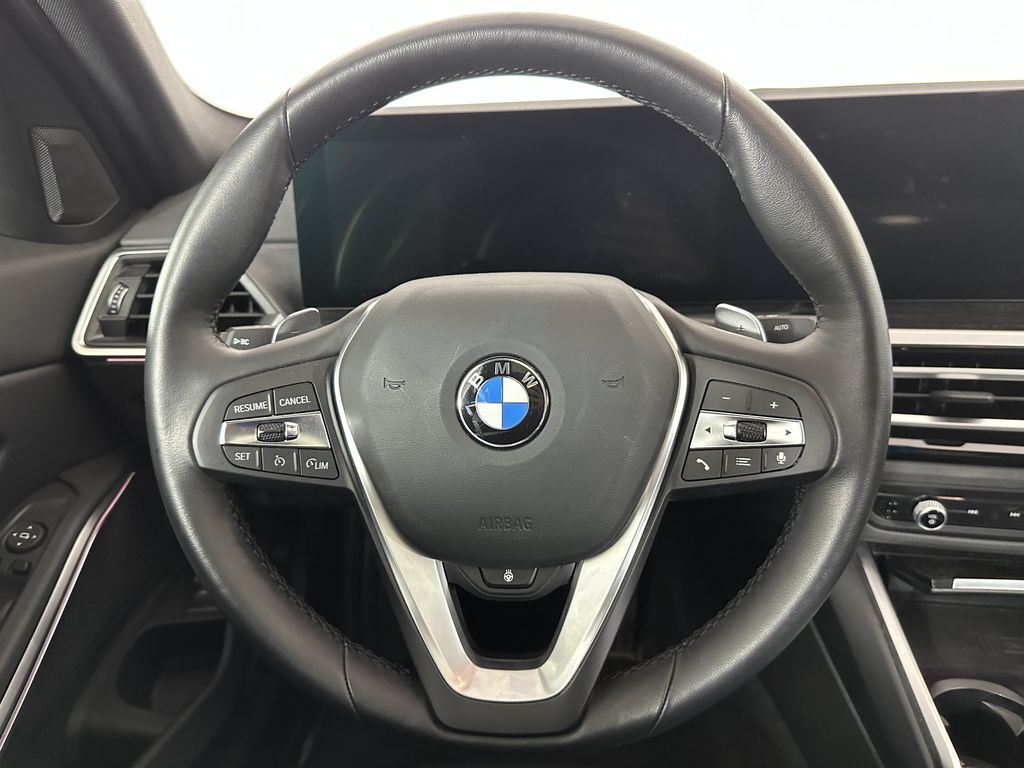 2023 BMW 330i