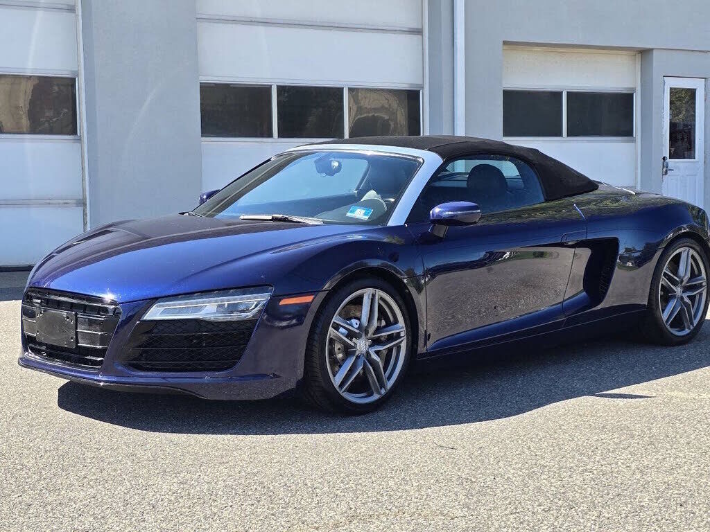 2014 AUDI R8