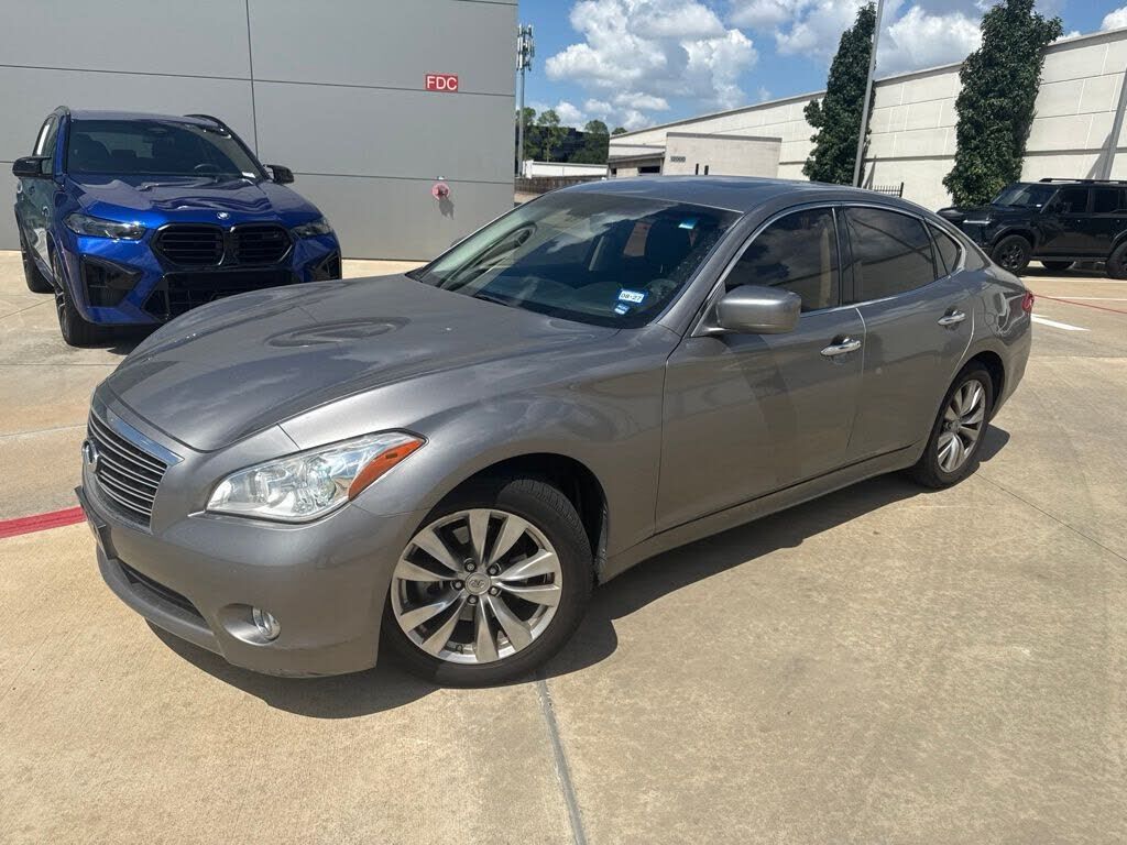 2013 INFINITI M37