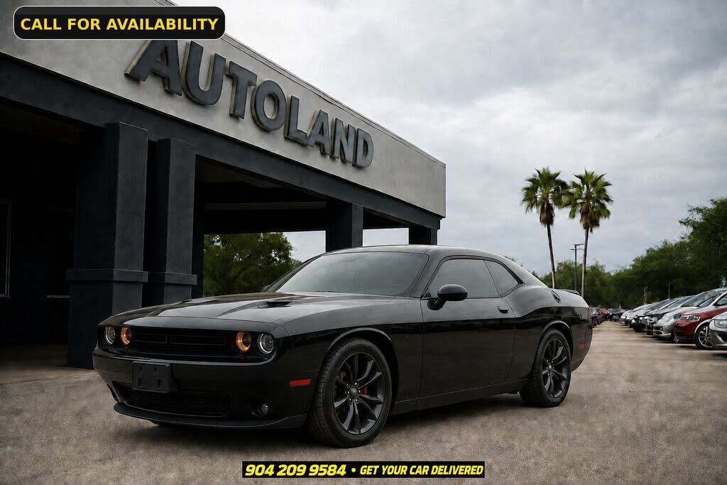 2017 DODGE Challenger