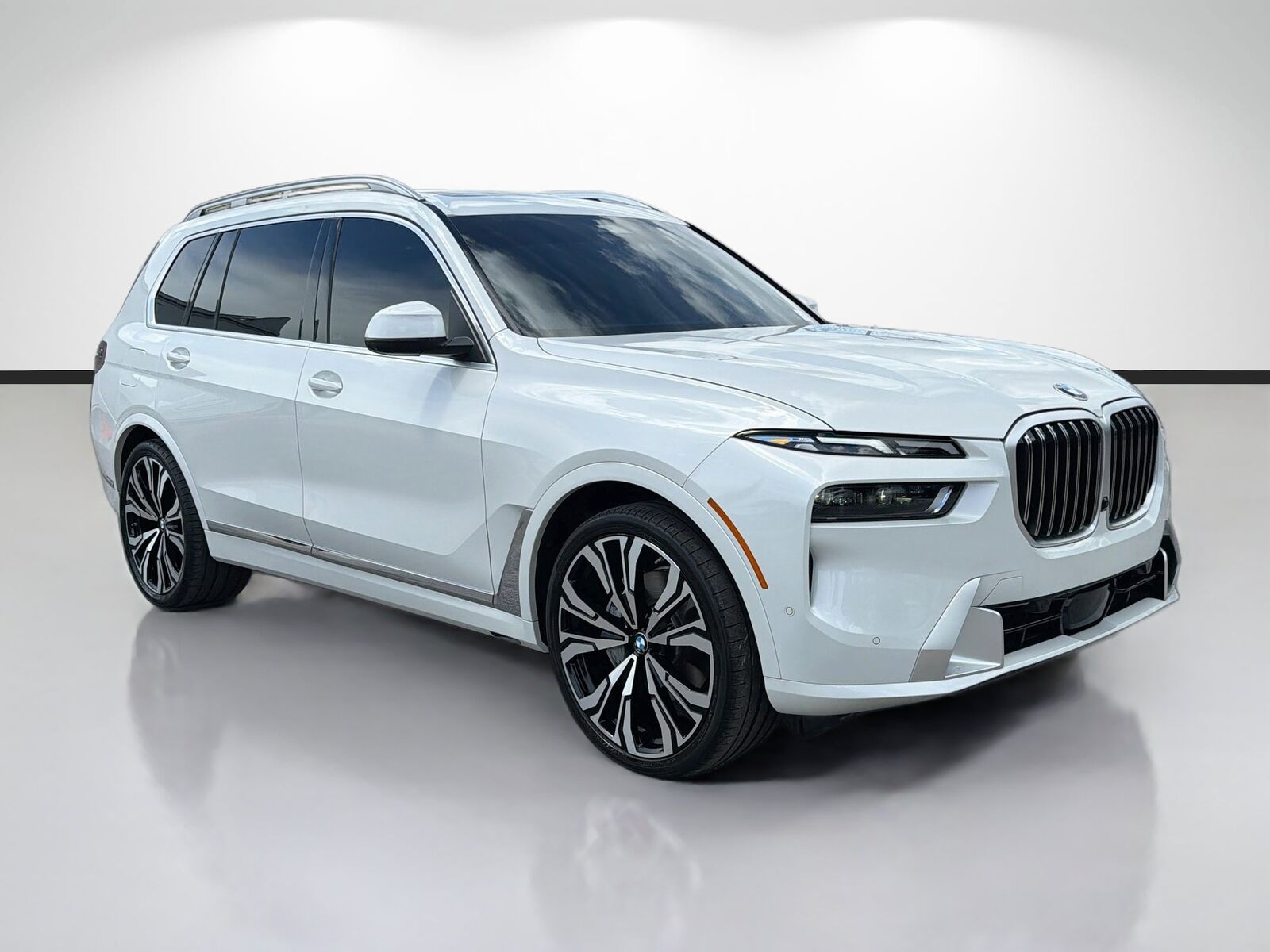 2025 BMW X7