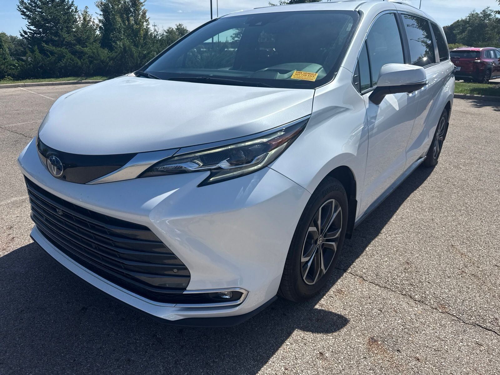 2025 TOYOTA Sienna