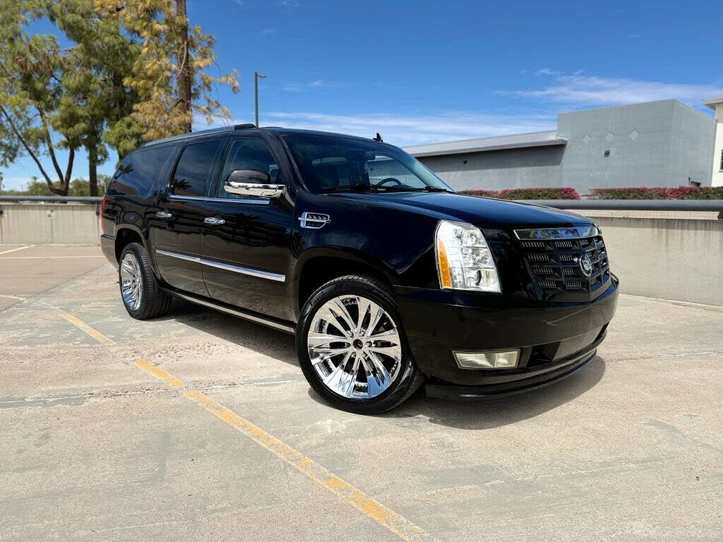 2011 CADILLAC Escalade