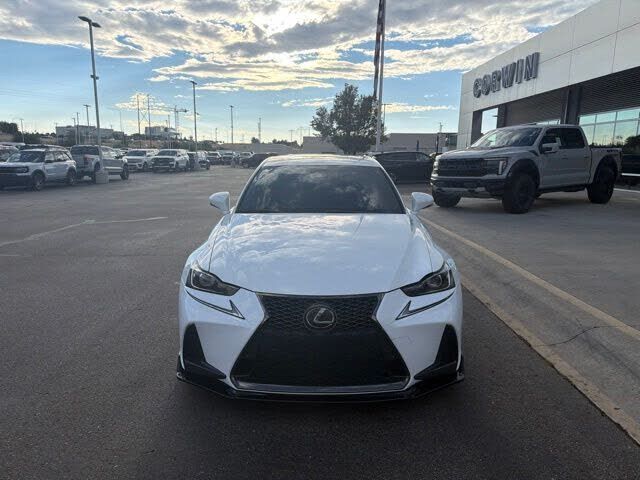 2018 Lexus IS