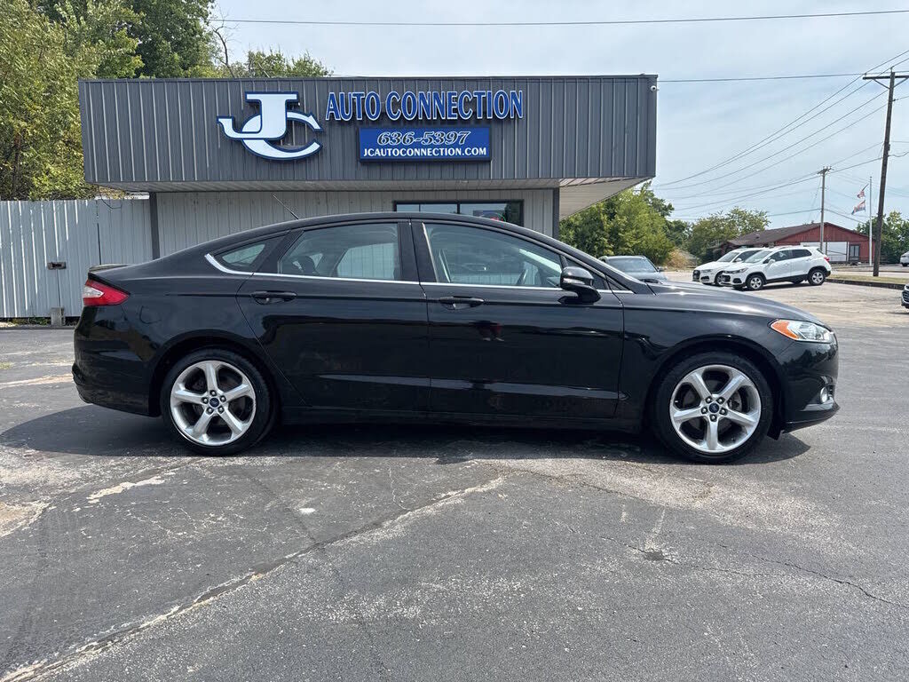 2016 FORD Fusion