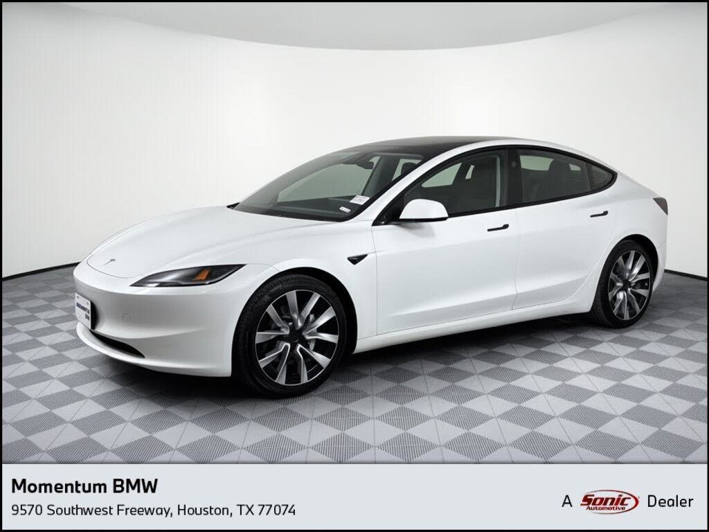 2024 TESLA Model 3
