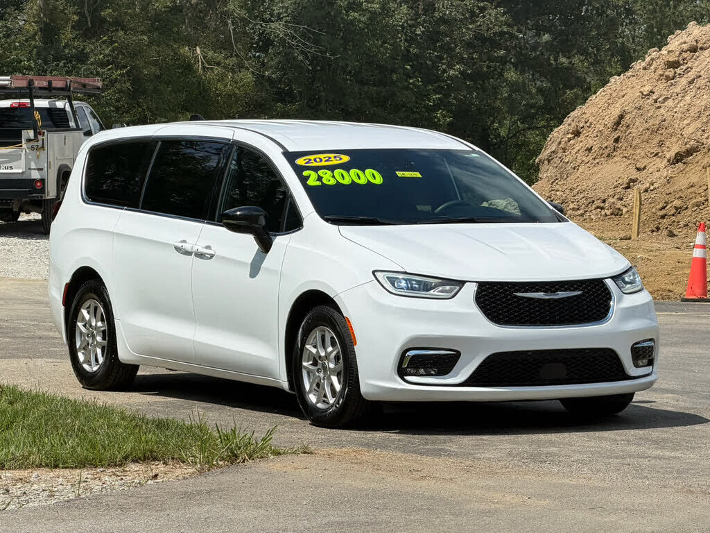 2025 CHRYSLER Pacifica