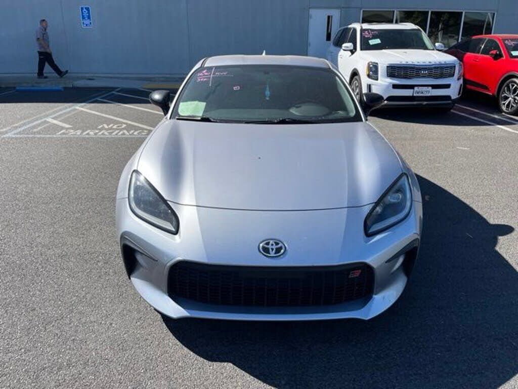 2023 TOYOTA GR86