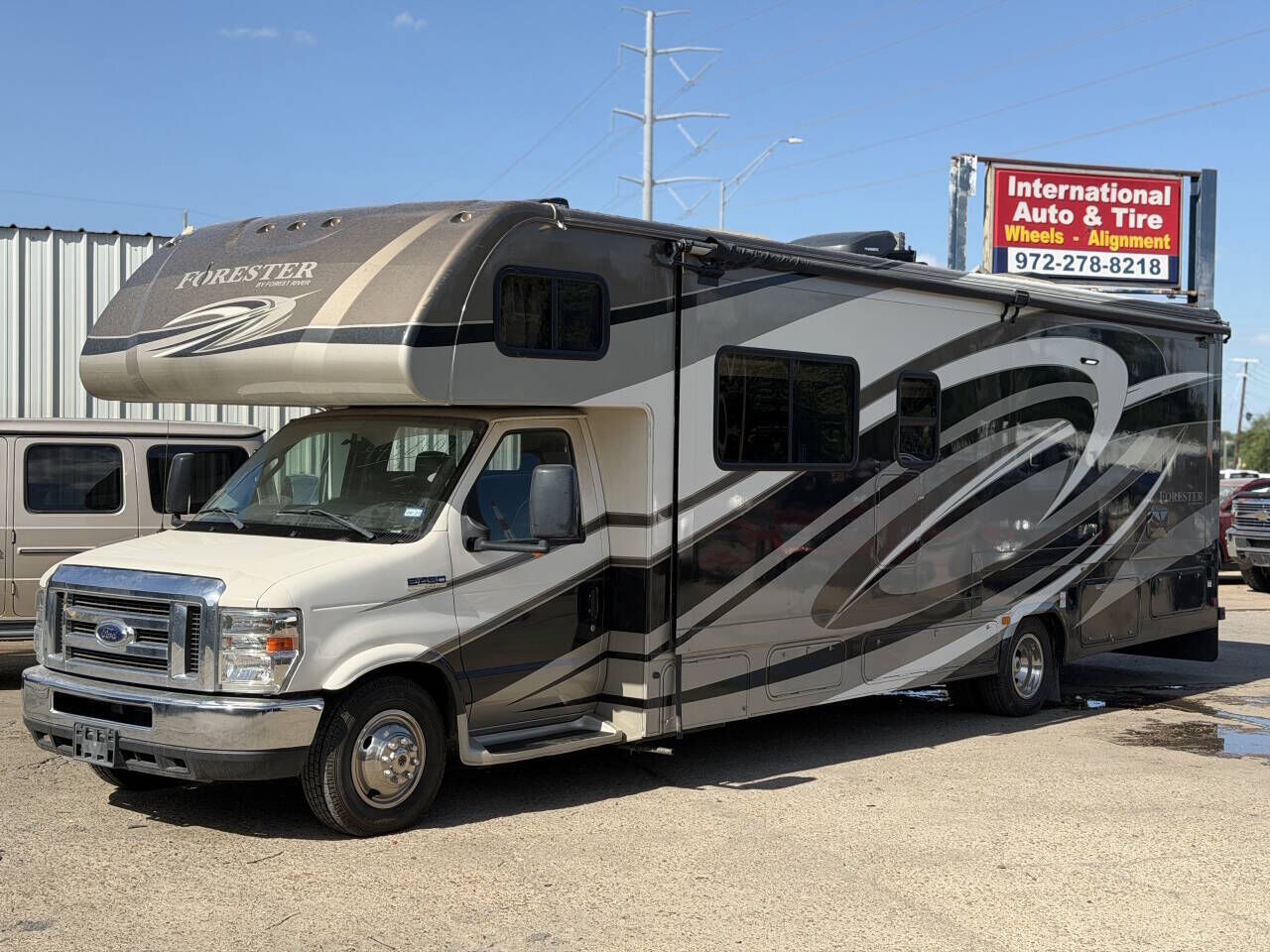 2016 FORD E-450