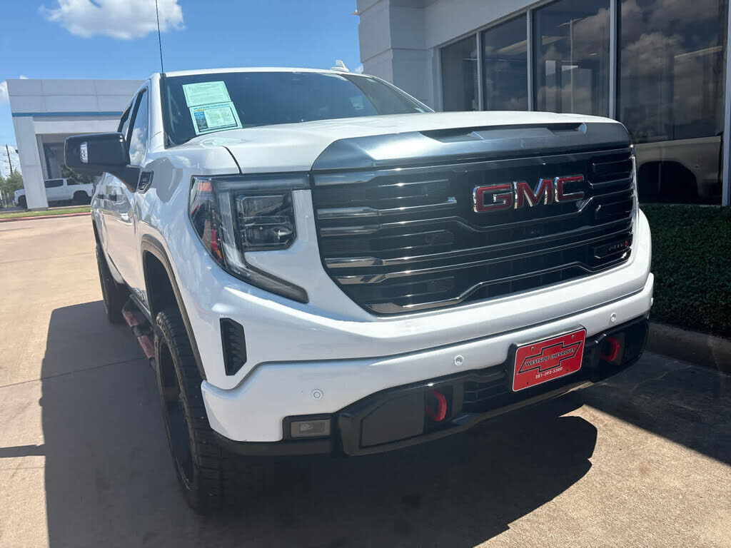 2024 GMC Sierra