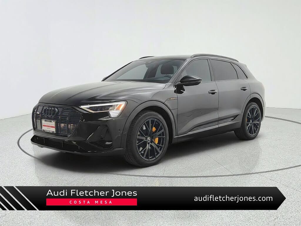 2022 AUDI e-tron