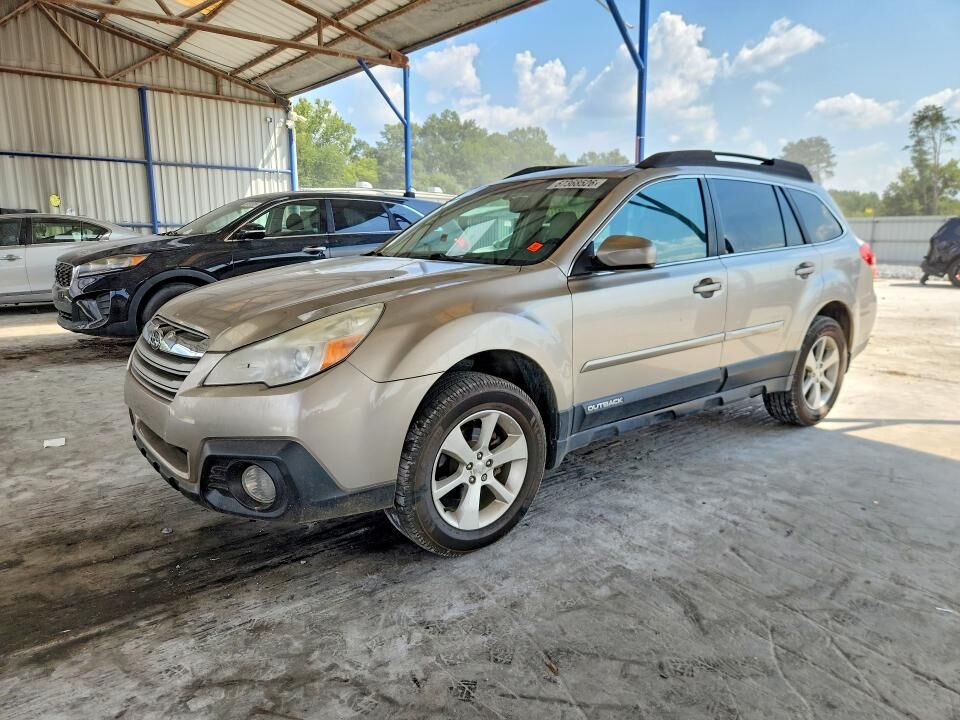 2014 SUBARU Outback