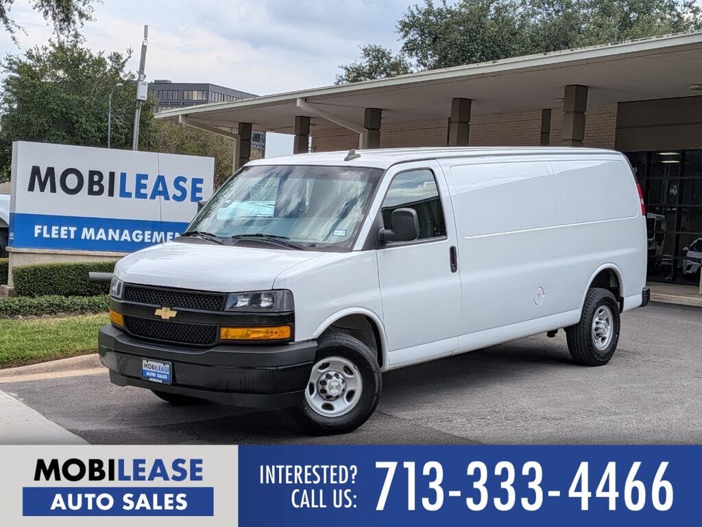 2023 CHEVROLET Express